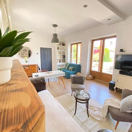 Vacon Var-lak Vendeghaz / Bird Nest Holiday home