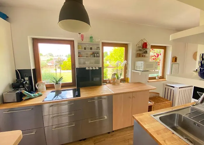 Vacon Var-lak Vendeghaz / Bird Nest Ferienhaus