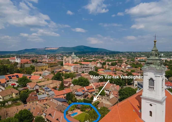 Vacon Var-lak Vendeghaz / Bird Nest Ferienhaus Vác