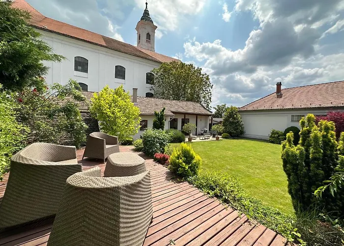 Ferienhaus Vacon Var-lak Vendeghaz / Bird Nest Vác